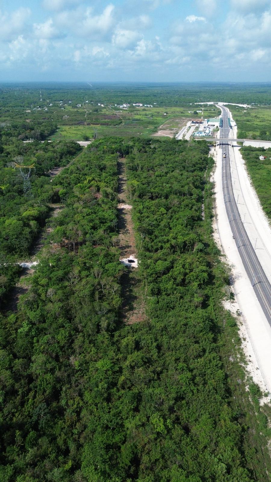 Terrenos Tren frente a la estación del tren en Bacalar — 1